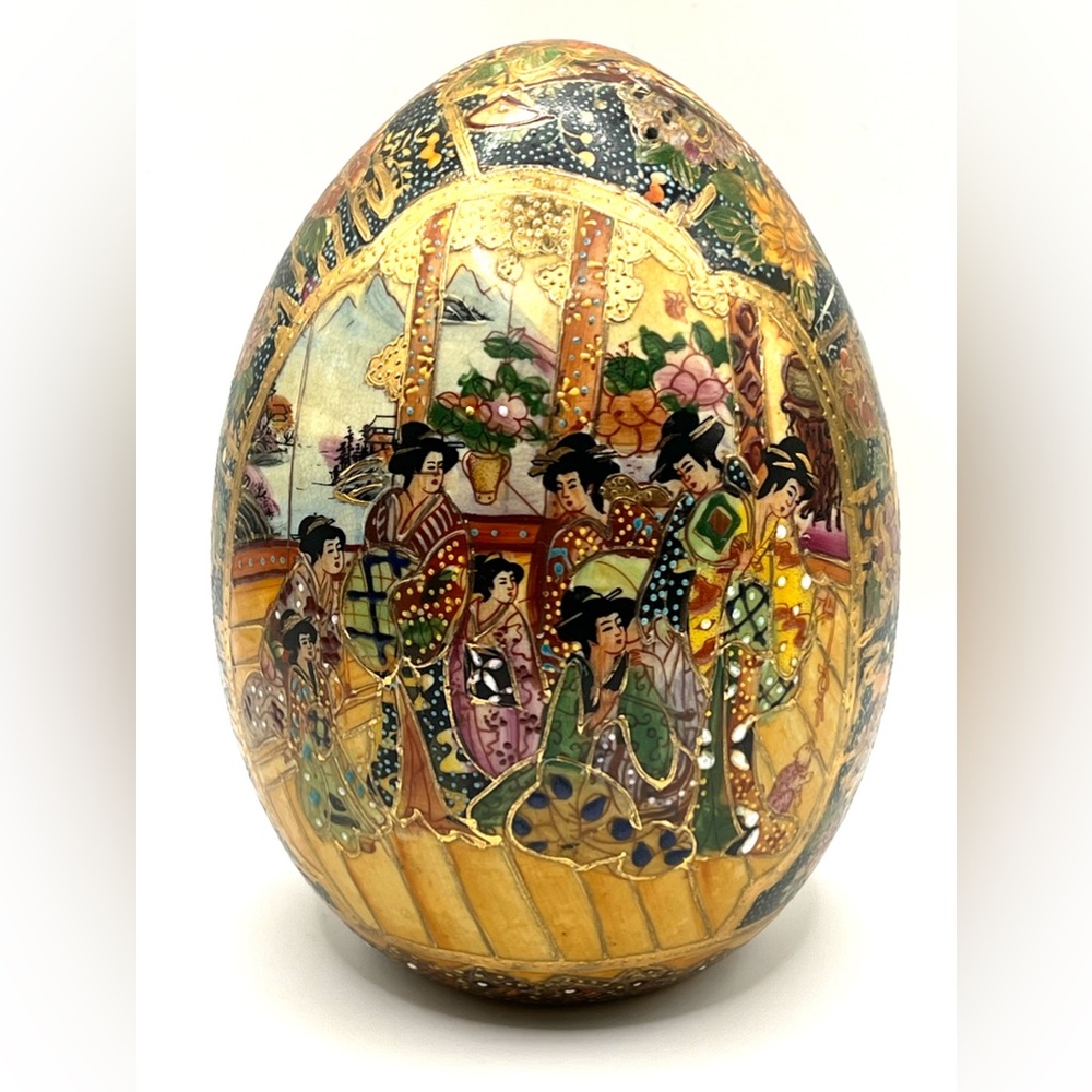 Vintage Satsuma Porcelain Egg Geisha Women Hand Painted Gilt China 6 in Height
